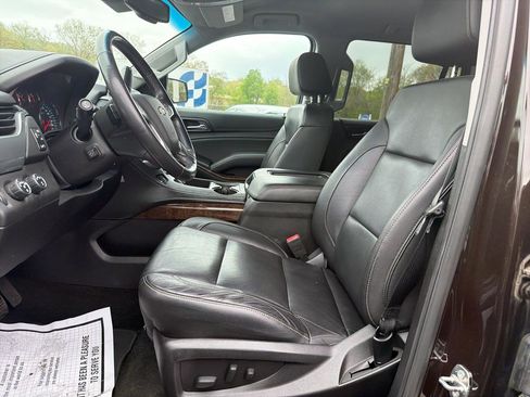 Used 2018 Chevrolet Tahoe LT w/ Luxury Package AWD/4WD image 18