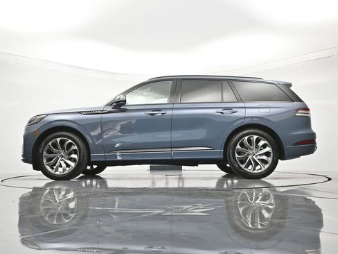 New 2026 Lincoln Aviator 2WD w/ Jet Appearance Package image 43