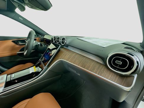 Used 2026 Mercedes-Benz C 300 4MATIC Sedan image 39