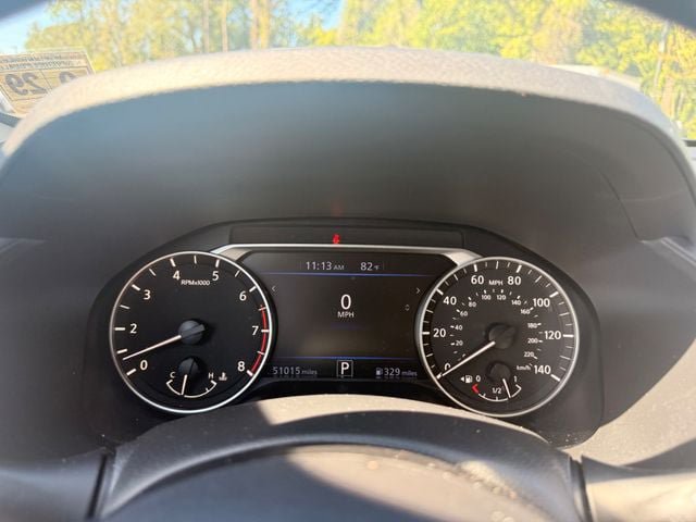 Used 2025 Nissan Altima 2.5 SV FWD image 3