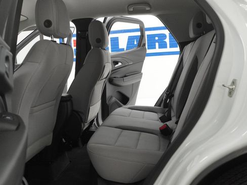 Used 2025 Chevrolet TrailBlazer LT w/ Driver Confidence Package FWD image 33