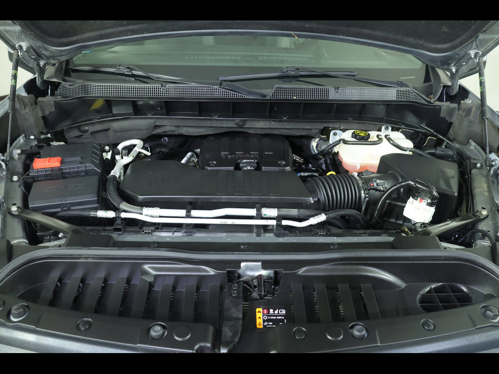 Used 2023 Chevrolet Silverado 1500 LT AWD/4WD image 19