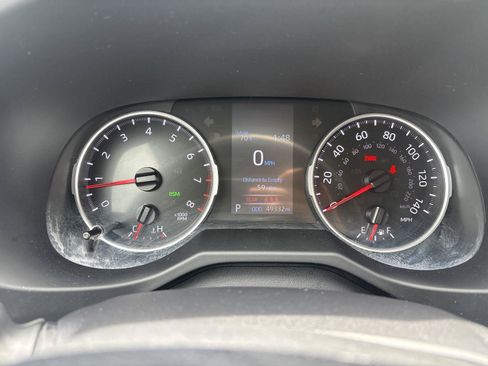 Used 2021 Toyota RAV4 XLE Premium AWD/4WD image 16