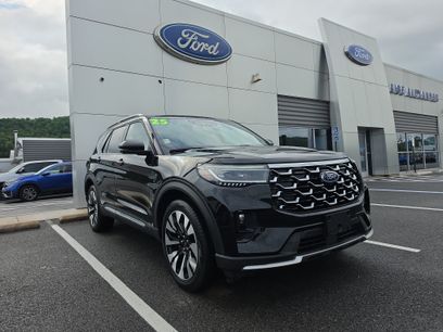 Used 2025 Ford Explorer Platinum w/ LUX Leather Package