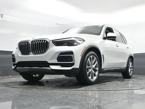 Used 2023 BMW X5 xDrive40i w/ Premium Package AWD/4WD image 49
