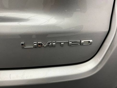 Used 2018 Jeep Compass Limited AWD/4WD image 27