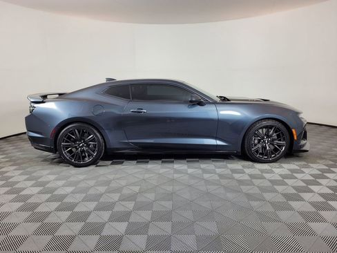 Used 2019 Chevrolet Camaro ZL1 RWD image 2