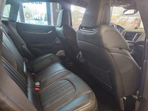 Used 2020 Maserati Levante S GranSport image 11