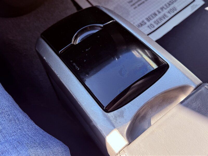 Used 2004 Toyota Prius FWD image 13