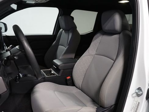 Certified 2024 Toyota Tacoma SR5 image 28