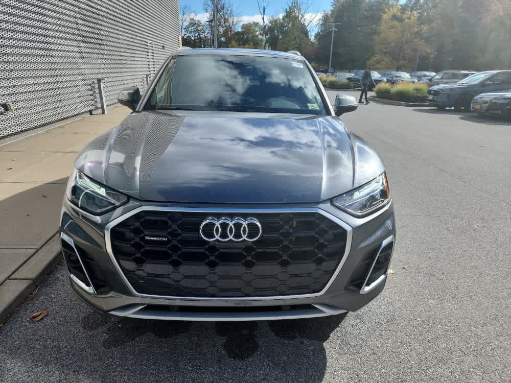 Used 2024 Audi Q5 e Premium Plus w/ Premium Plus Package AWD/4WD image 26