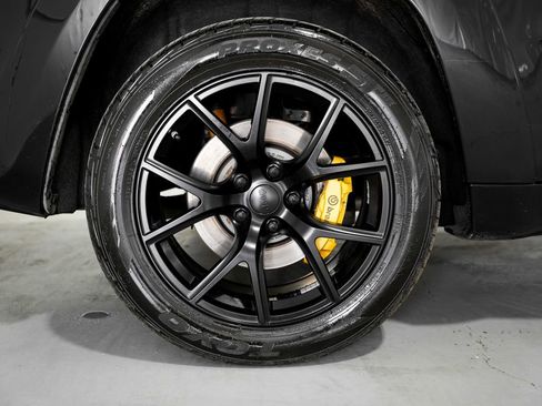 Used 2018 Jeep Grand Cherokee Trackhawk image 42