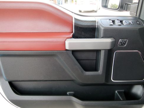 Used 2019 Ford F250 Platinum w/ Platinum Ultimate Package image 20