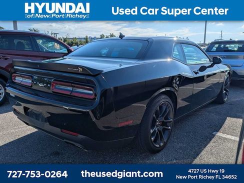 Used 2021 Dodge Challenger R/T Scat Pack w/ Shaker Package RWD image 2