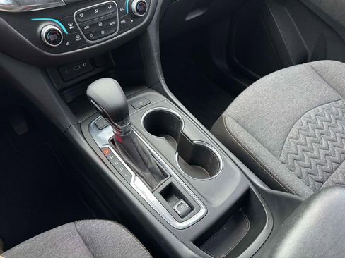 Used 2024 Chevrolet Equinox LT image 29