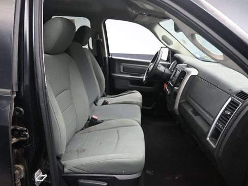 Used 2015 RAM 1500 Classic SLT RWD image 21