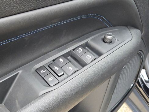 New 2026 Jeep Compass Latitude image 21