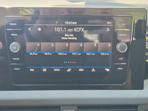 New 2026 Volkswagen Jetta SE FWD image 18