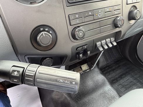 Used 2016 Ford F250 XL w/ XL Appearance Package image 24