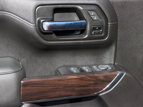 Used 2020 GMC Sierra 1500 SLT w/ SLT Premium Plus Package image 32