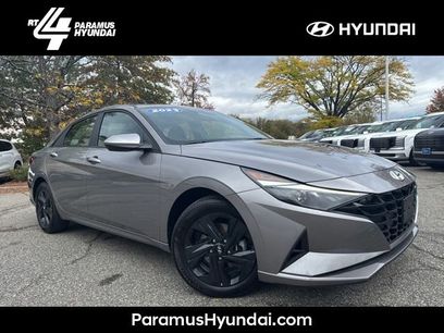 Certified 2023 Hyundai Elantra SEL w/ Preferred Accessory Package