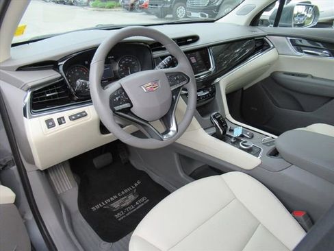 Used 2020 Cadillac XT6 Premium Luxury AWD/4WD image 15