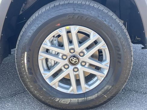 New 2026 Toyota Tundra SR5 image 9