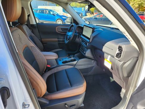 New 2025 Ford Bronco Sport Outer Banks w/ Outer Banks Tech Package+ image 11