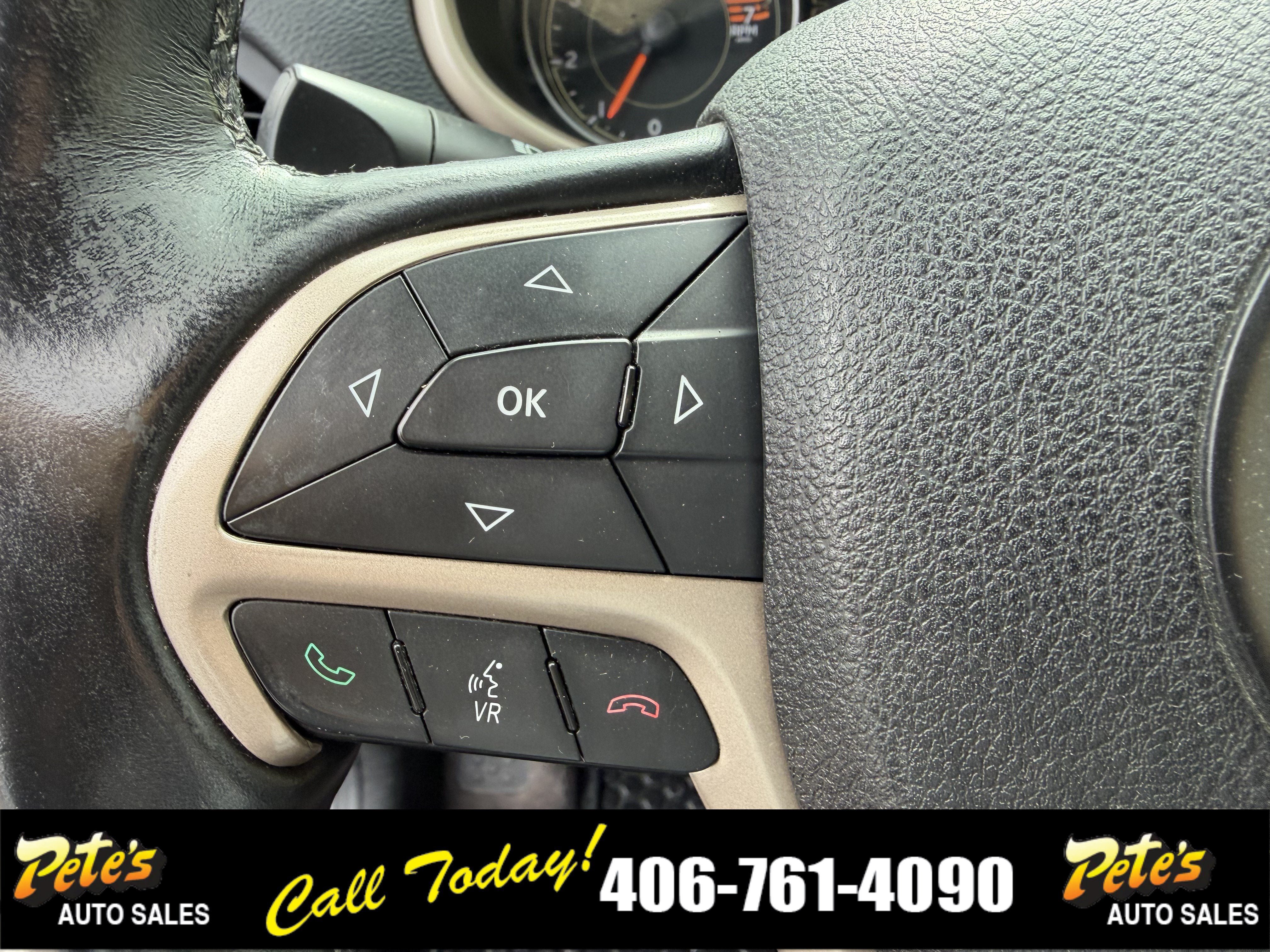 Used 2016 Jeep Cherokee Sport w/ Cold Weather Group AWD/4WD image 26