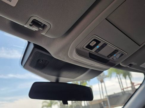 Used 2021 Ford Explorer XLT RWD image 47