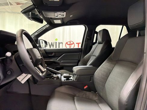 Used 2026 Toyota 4Runner TRD Off-Road Premium AWD/4WD image 23
