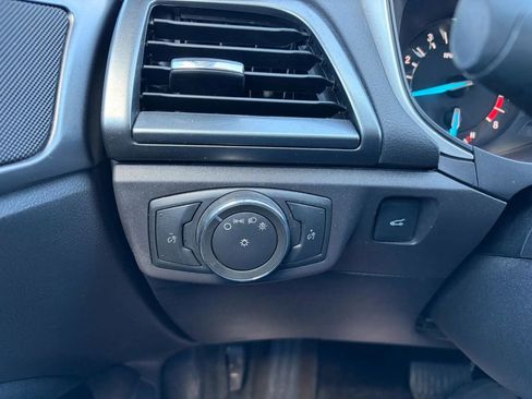 Used 2016 Ford Fusion SE w/ SE Cold Weather Package FWD image 16
