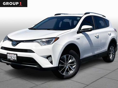 Certified 2017 Toyota RAV4 XLE w/ Carpet Mat Package image 1