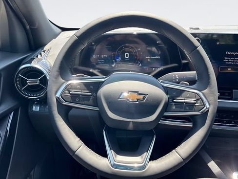 New 2026 Chevrolet Equinox LT w/ Convenience Package II FWD image 14