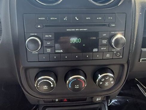 Used 2016 Jeep Patriot Sport image 11