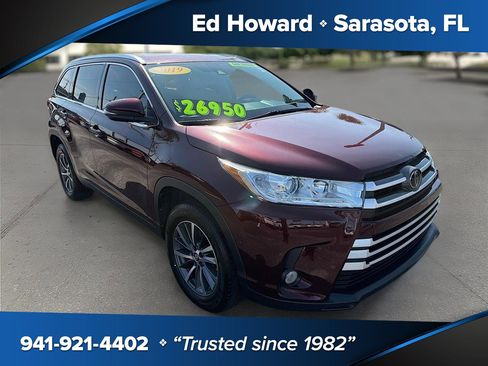 Used 2019 Toyota Highlander SE image 1