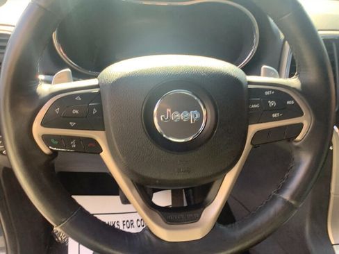 Used 2015 Jeep Grand Cherokee Limited w/ Luxury Group II AWD/4WD image 18