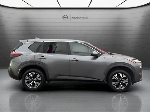Certified 2023 Nissan Rogue SV image 2