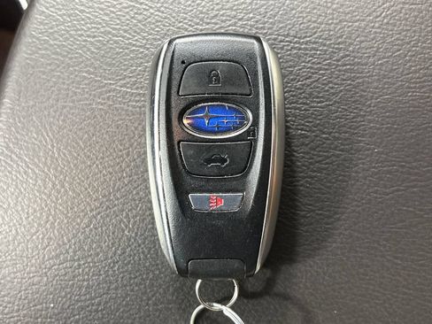 Used 2024 Subaru Crosstrek 2.5i Limited AWD/4WD image 33