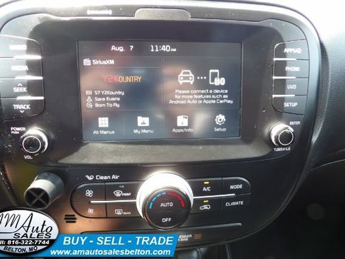 Used 2019 Kia Soul + image 10