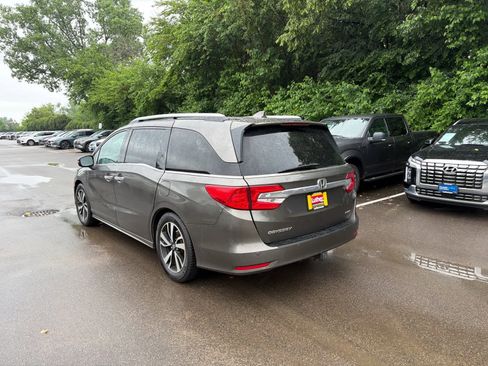 Used 2018 Honda Odyssey Elite image 3