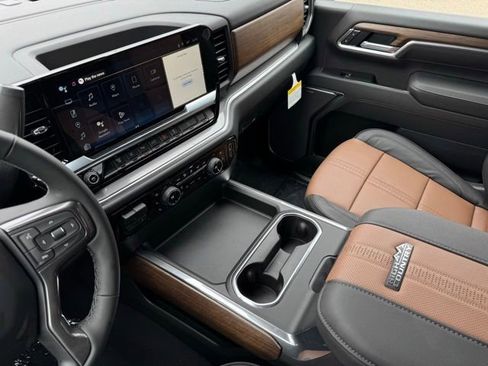 New 2026 Chevrolet Silverado 3500 High Country w/ Technology Package AWD/4WD image 18