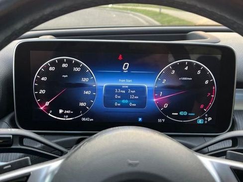 Used 2022 Mercedes-Benz C 300 4MATIC Sedan image 45