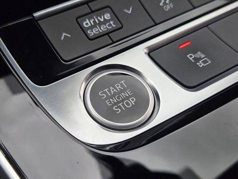 Certified 2024 Audi Q7 3.0T Premium Plus image 27