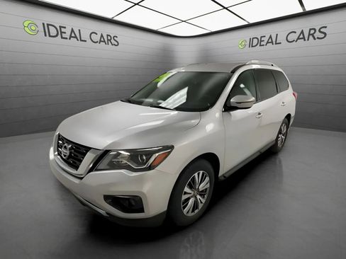 Used 2020 Nissan Pathfinder SV FWD image 1