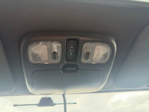 Used 2012 Ford Escape XLT AWD/4WD image 22