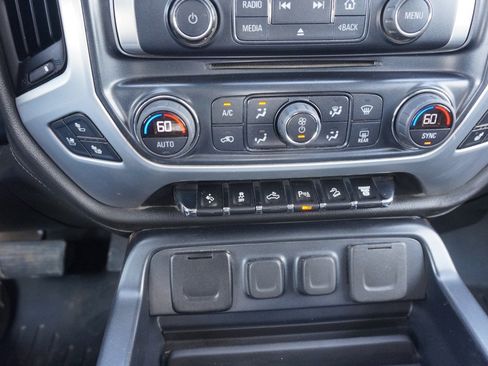 Used 2018 GMC Sierra 2500 SLT w/ Duramax Plus Package AWD/4WD image 12