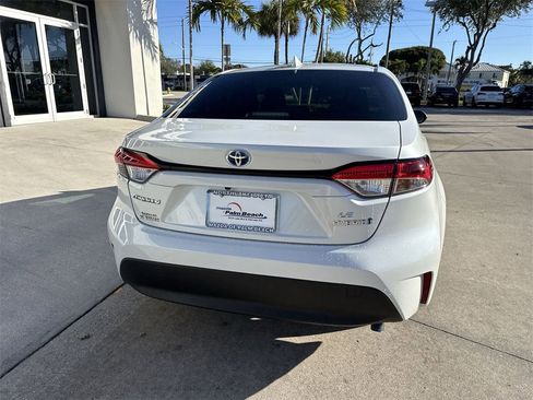 Used 2024 Toyota Corolla LE image 26