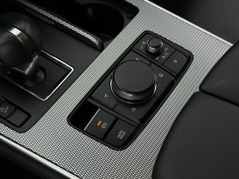 Used 2025 MAZDA CX-70 3.3 Turbo w/ Preferred Package image 31