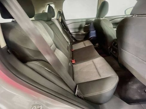 Used 2025 Nissan Rogue SV FWD image 26